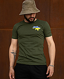 Модна стильна чоловіча патріотична футболка для повсякденного носіння з Українською символікою хакі, фото 3