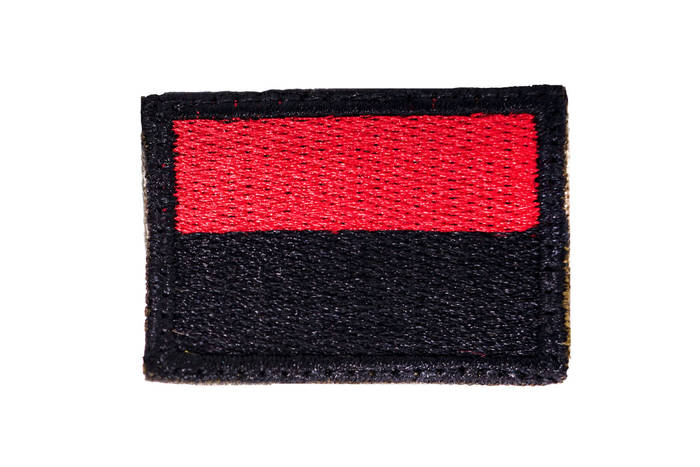 Купить Шеврон "Флаг Украины" красно-черный, цена 45 грн — Prom.ua (ID ...