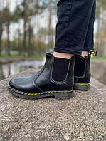 Жіночі зимові черевики Dr. Martens Platform Chelsea Black 1