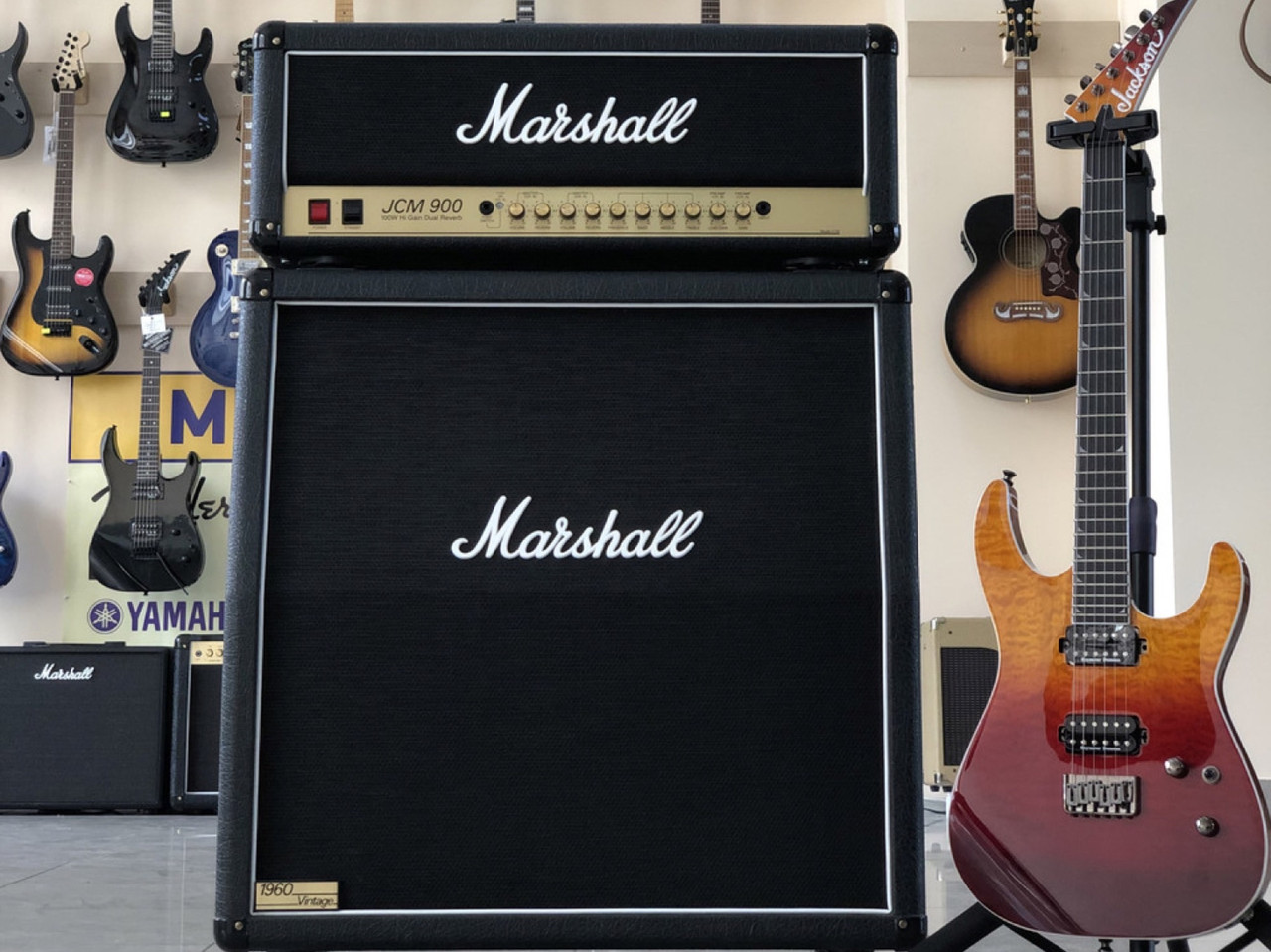 Ламповий підсилювач Marshall JCM900 4100-E