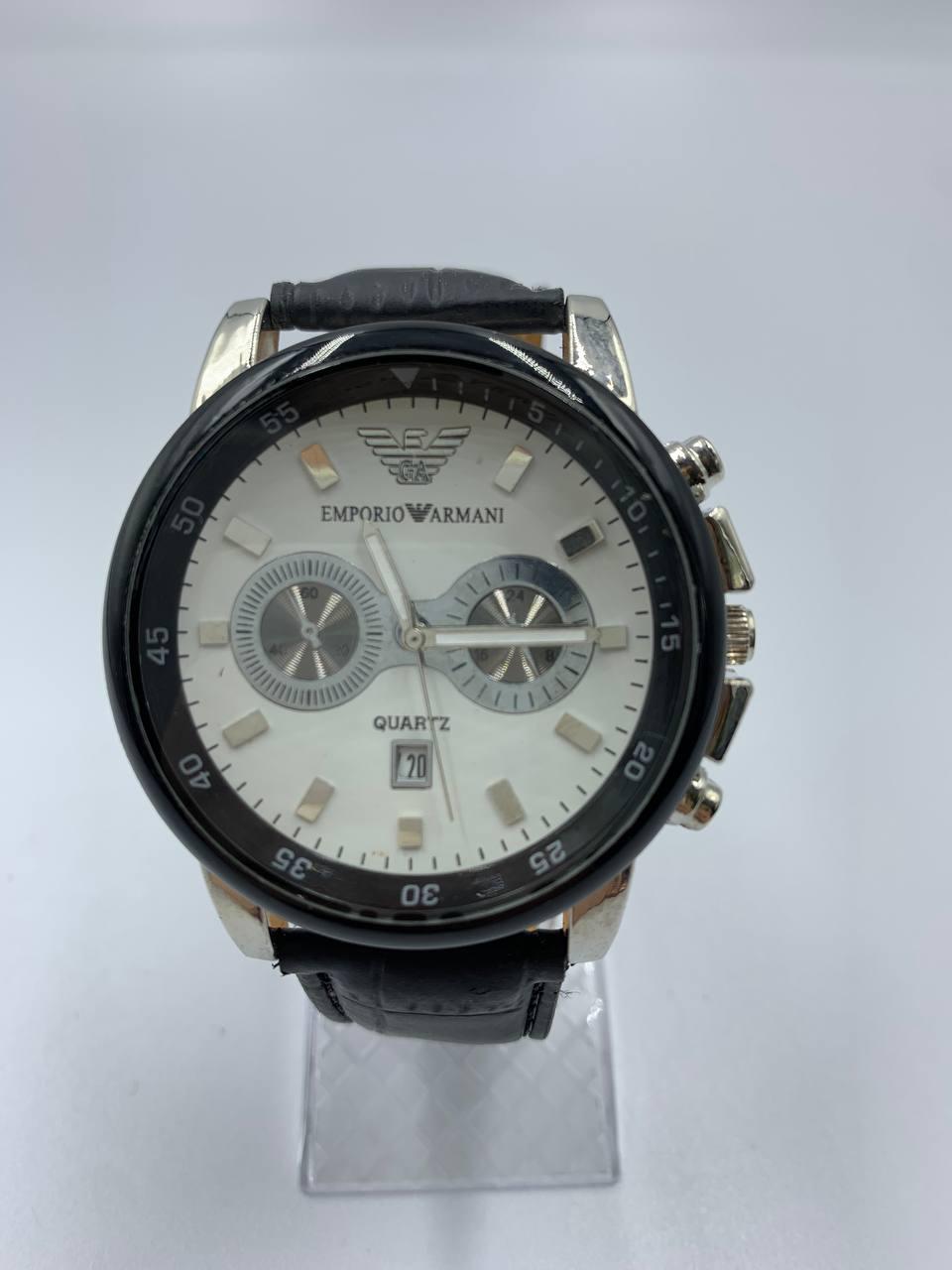 Чоловічий наручний годинник Emporio Armani Чорний з білим дисплеєм