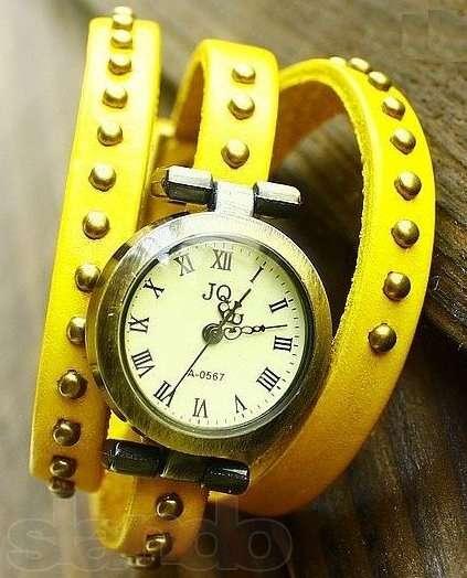 Жіночий наручний кварцовий годинник JQ yellow з довгим ремінцем