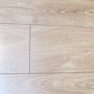 Ламінат Green Step Focus Дуб Гастон 99328 вологостійкий 33 клас 10мм товщина завужена дошка з фаскою