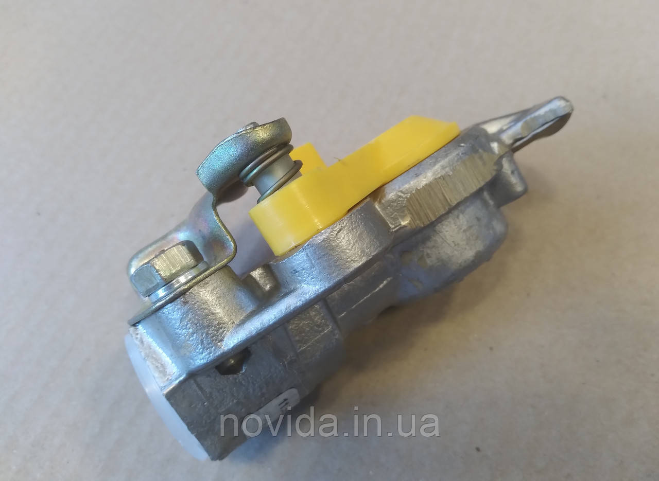 Головка сполучна з клапаном КАМАЗ, МАЗ ПАЛМ автоматична (жовта) (пр-во ПААЗ) 11.3521411-01