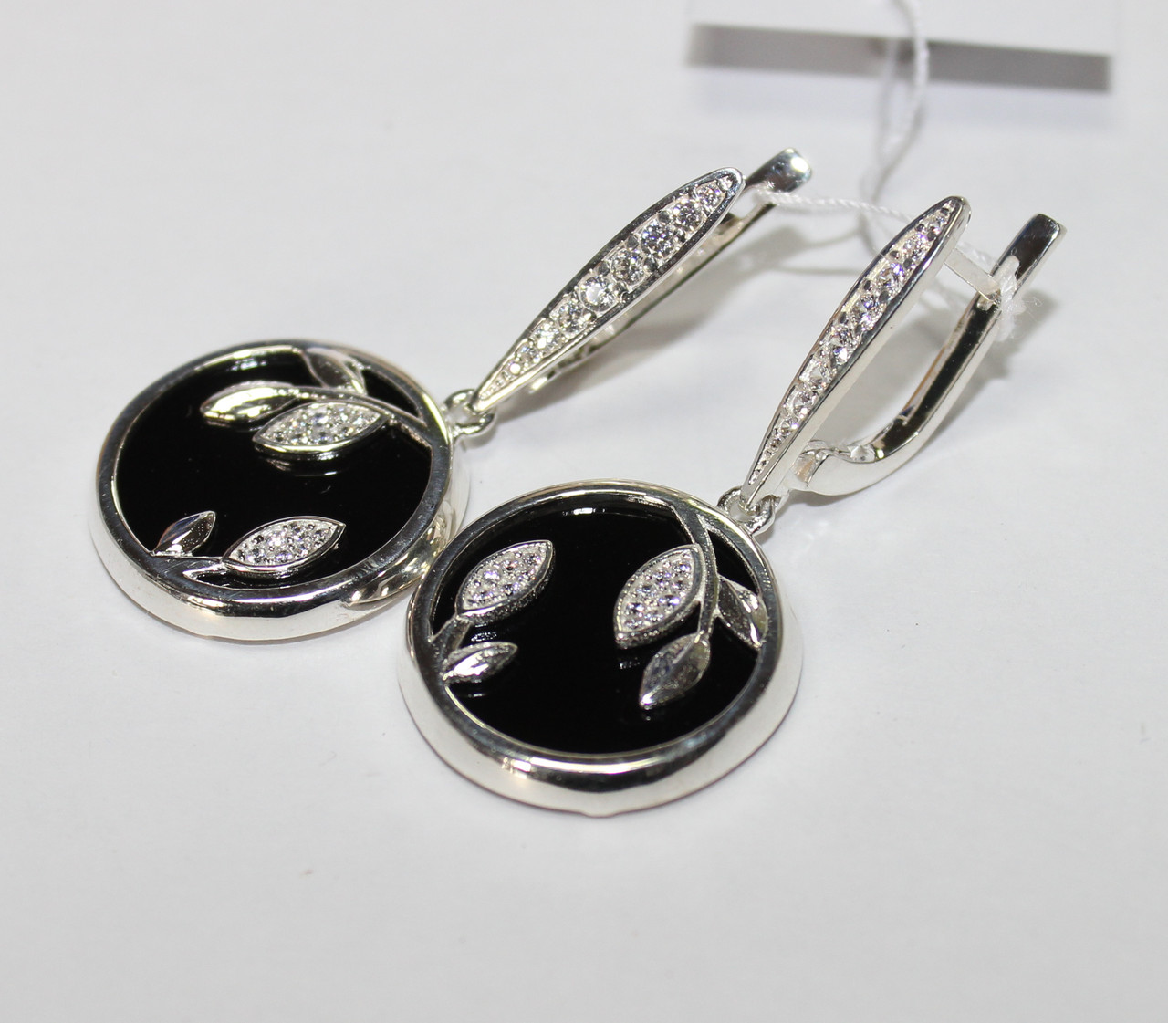 Срібні сережки-підвіски з оніксом і фіанітами Чорний ліс, фото 1
