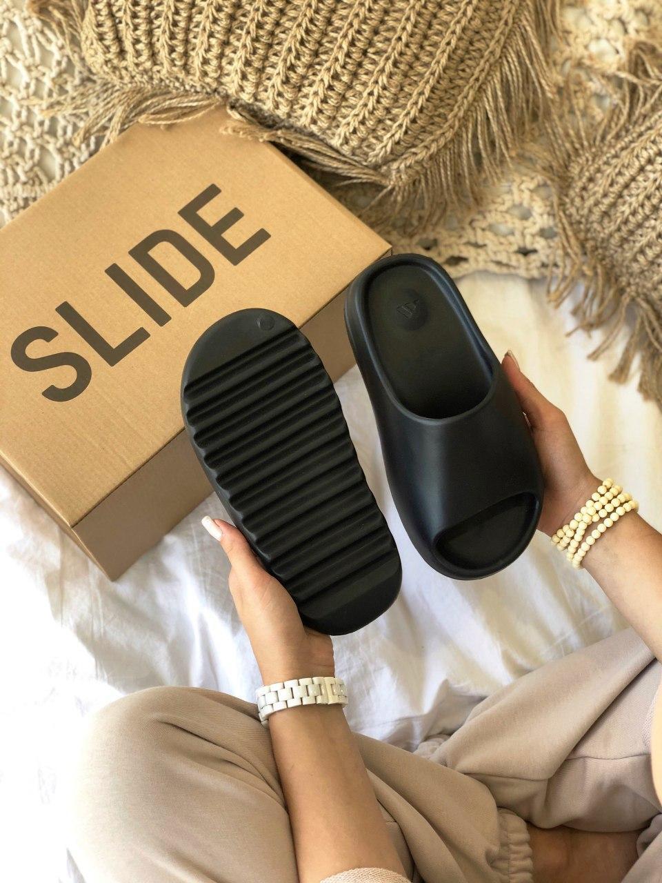 Шлепанцы Adidas Yeezy Slide Black 37 (22.5см) - фото 9 - id-p1642597620