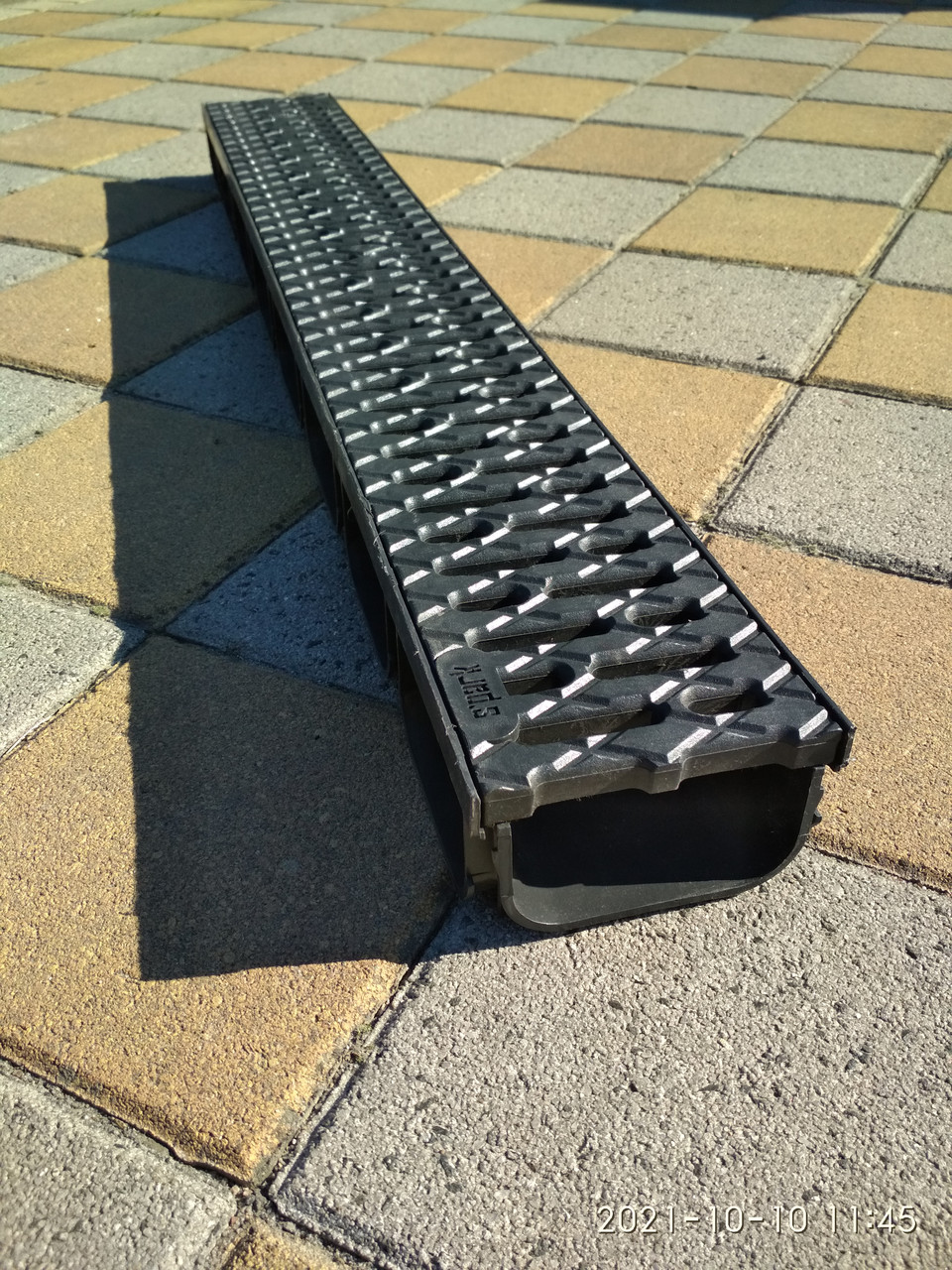 Водоотвод пластиковый с пластиковой решеткой класс А15: продажа, цена в ...