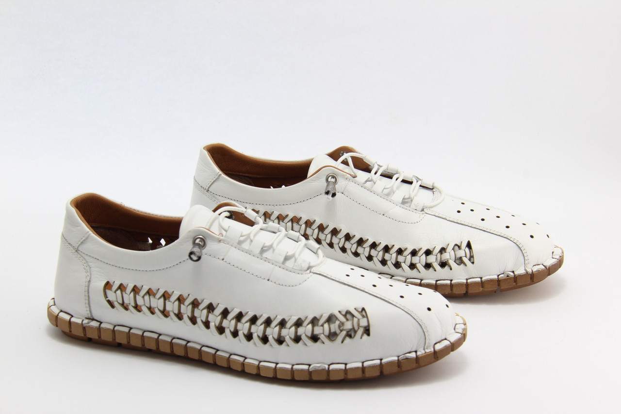 Мокасини жіночі Aras Shoes 354-white білі з перфорацією