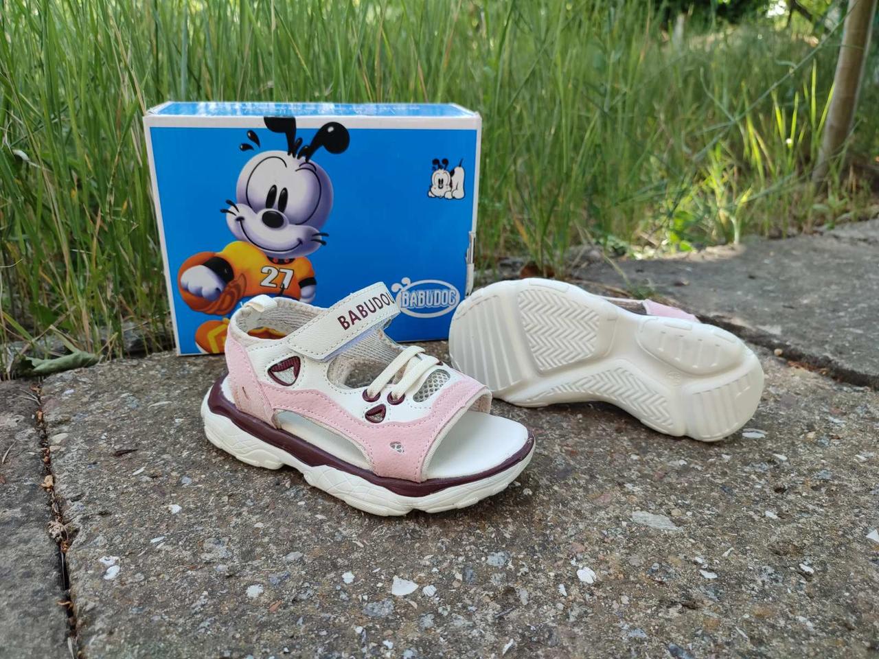 Дитячі босоніжки сандалії на липучці рожеві високі підошва сланси шльопанці дівчаткам