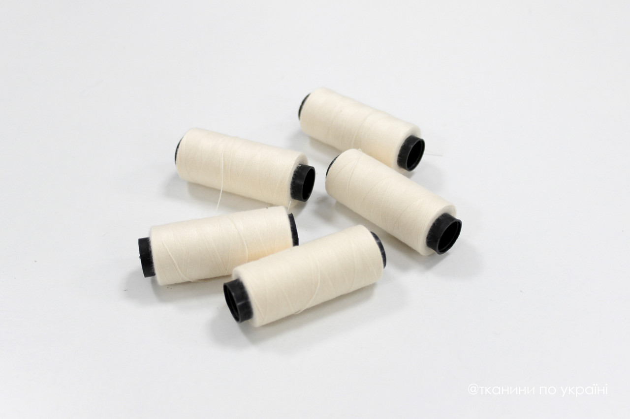 Нитки швейні 40/2, 250 м, молочний