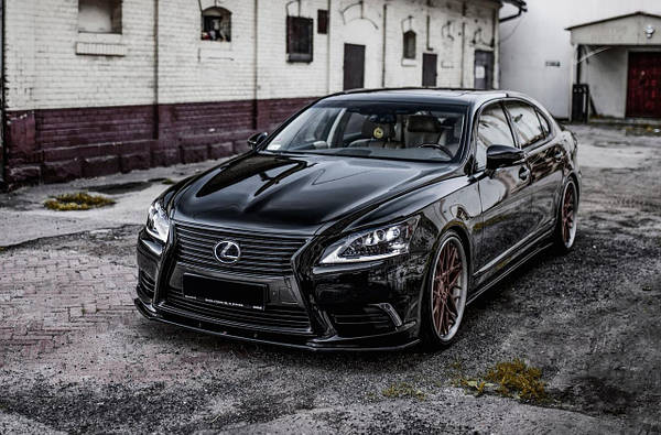Сплиттер Lexus LS460 LS600 (12-17) тюнинг губа обвес переднего бампера - в Украине от компании M-Tuning. Сплиттер Lexus LS460 LS600 (12-17) тюнинг губа обвес переднего бампера - в Украине от компании M-Tuning.