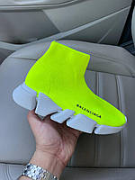 Летние салатовые текстильные женские кроссовки Balenciaga Speed Trainer