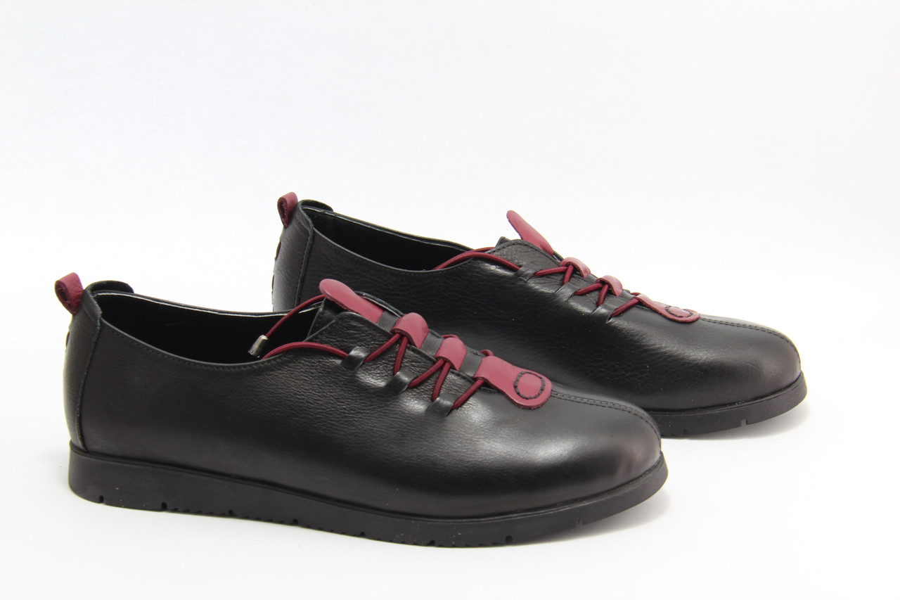 Мокасини жіночі Aras Shoes 1675-black-bordo чорні на низькому ходу