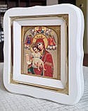 Ікона П.Б. Достойно Є в білому дерев'яному фігурному кіоті під склом, розмір кіота 18*16, сюжет 10×12., фото 4