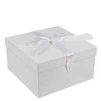 Подарункова коробка 220х220х120 "Біла" з білою стрічкою