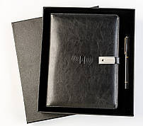 Блокнот щоденник з екошкіри з бездротовою зарядкою і Powerbank 8000 мА·год із ручкою Чорний