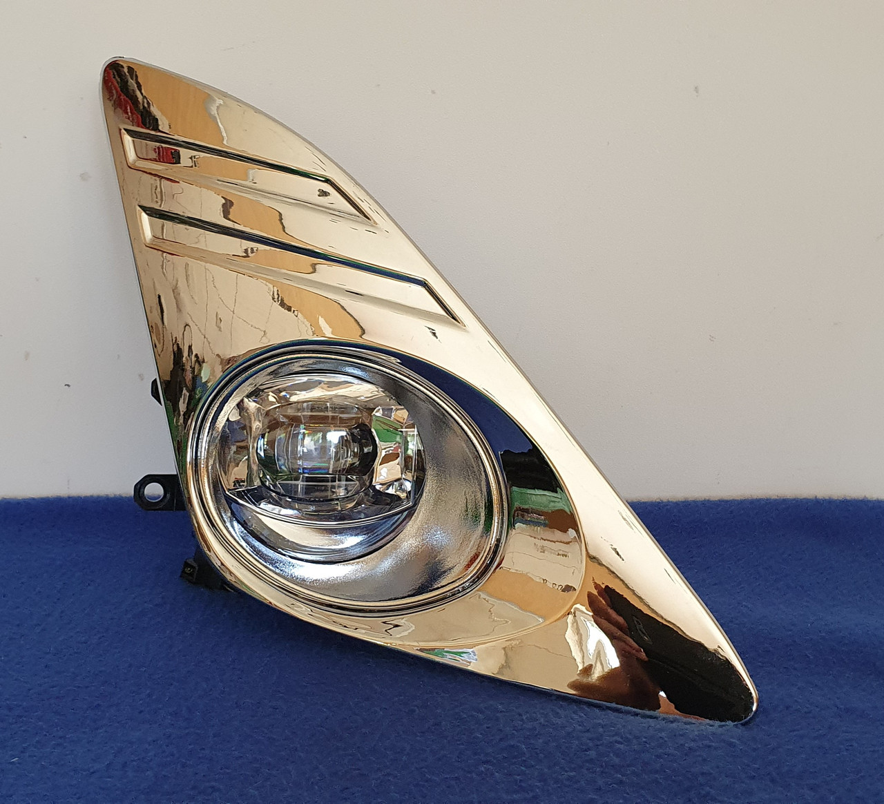Протитуманні LED- фари на Toyota Camry 50 (LE) USA 2011 — 2014