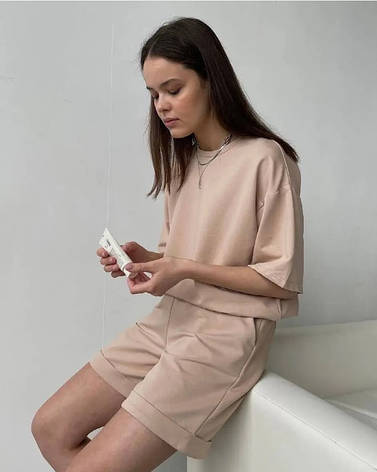 Костюм трикотажний жіночий літній бежевий футболка та шорти розмір 46-48, фото 1