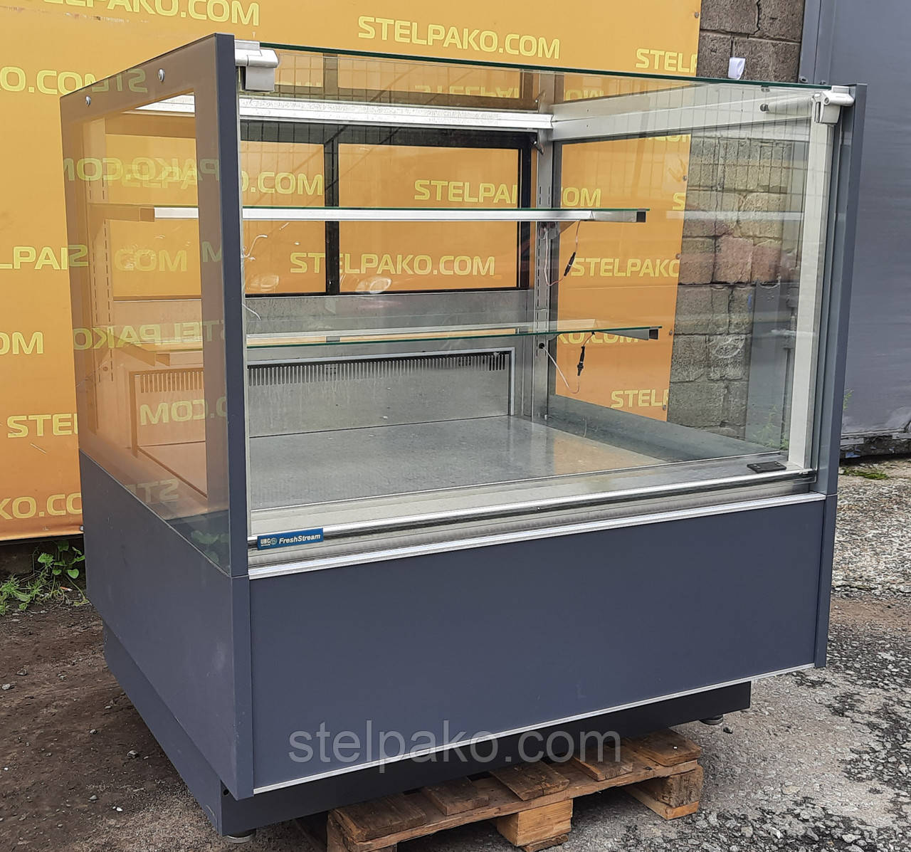 Кондитерська холодильна вітрина "UBC Gracia DK" 1.25 м., (Україна), дуже широка викладка 90 см., Б/у