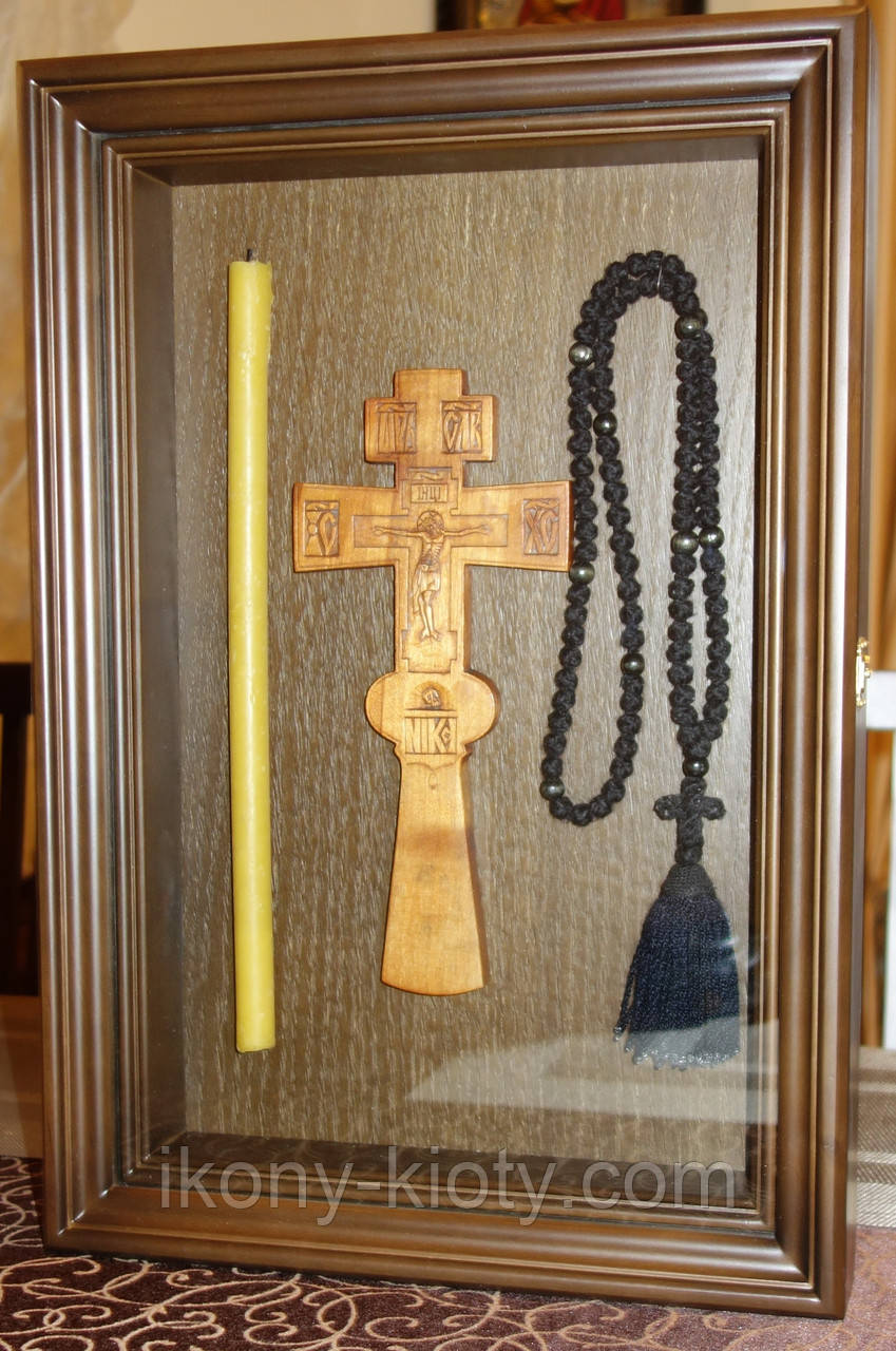Кіот з вільхи рівний, з дерев'яною рамкою, що відкривається для постригального хреста., фото 1