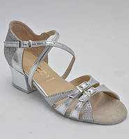 Туфлі для танців сріблясті дитячі на блок-каблуку 26-40 р. Взуття з регуляторами повноти для дівчаток.