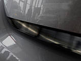 Захисно-декоративна накладка на кришку багажника Nissan Leaf II (ZE1) 2017+ /чорн.нерж.сталь/, фото 4