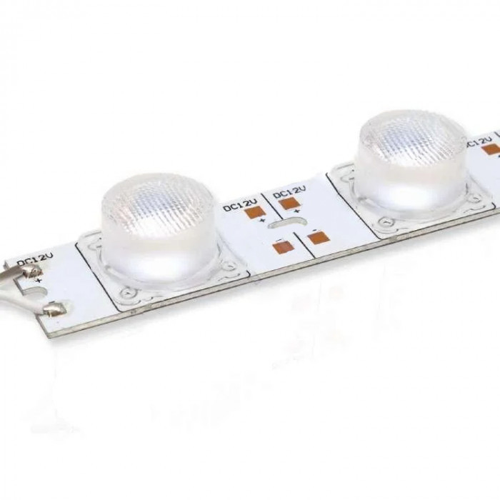 Світлодіодна LED лінійка SMD 3030 18 LED/m IP20 з лінзою 30°