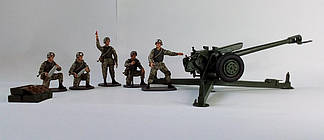 Буксирована Гаубиця Д-30 та 5 фігурок | Бойовий артилерійський розрахунок ЗСУ 2022 | Масштаб 1:32