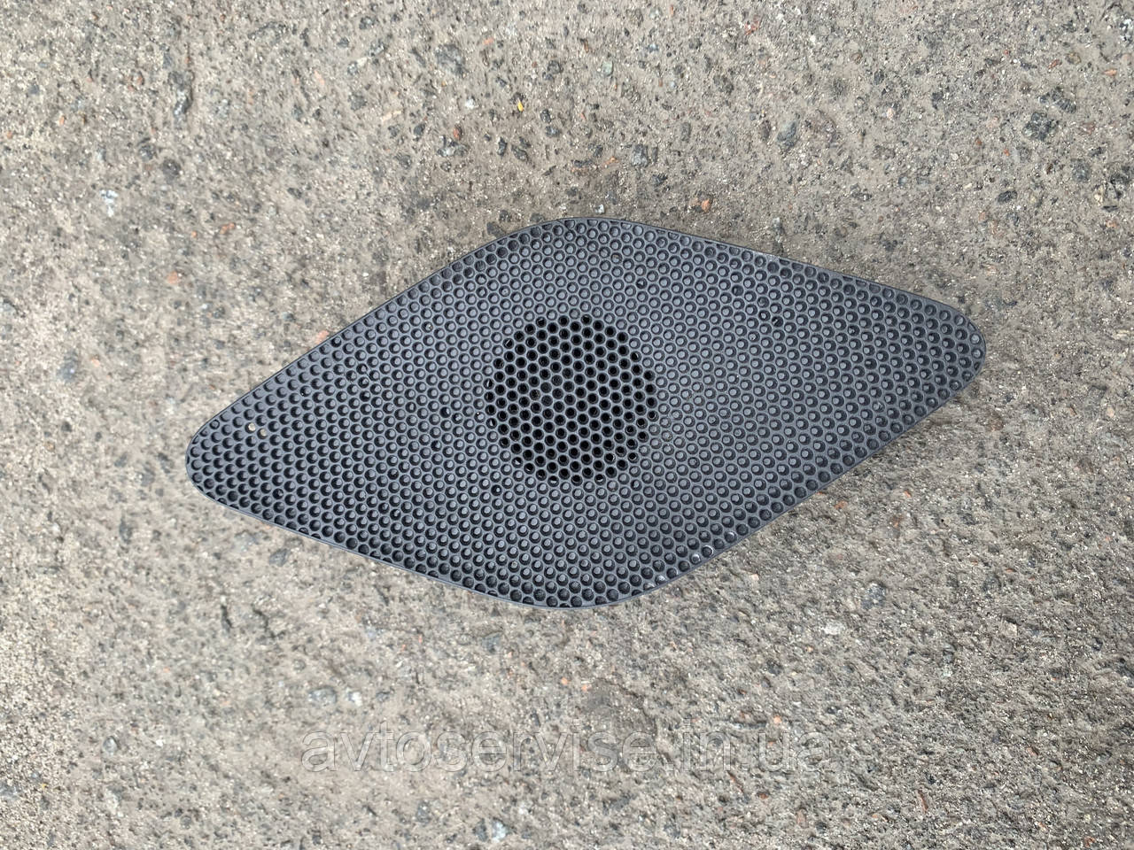 Кришка решітки заднього правого високочастотного динаміка Volkswagen Jetta 1K4 868 160A, фото 1