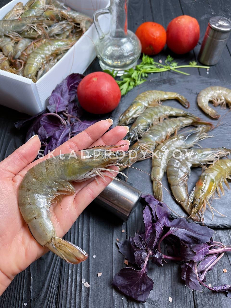 Креветка Королівська сира 20/30 шт\кг (1,65кг)