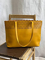 Желтая женская сумка шоппер для покупок с кружевным верхом из эко кожи.