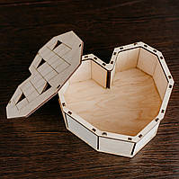 Деревянная коробочка в форме полигонального сердца 20 см х 18 см х 8 см