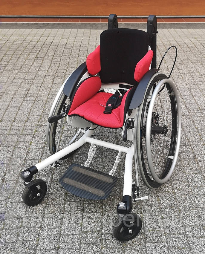 Б/У активна інвалідна коляска Molab Smart Active Wheelchair for Kids 22 cm/28cm