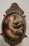 Картина на шелке в латунной раме Девочка с цветами