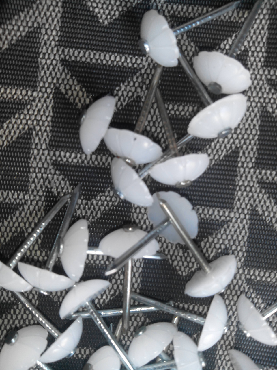 Цвяхи декоративні оббивні з пластикової капелюшком 1,6*25,5 Україна, фото 1