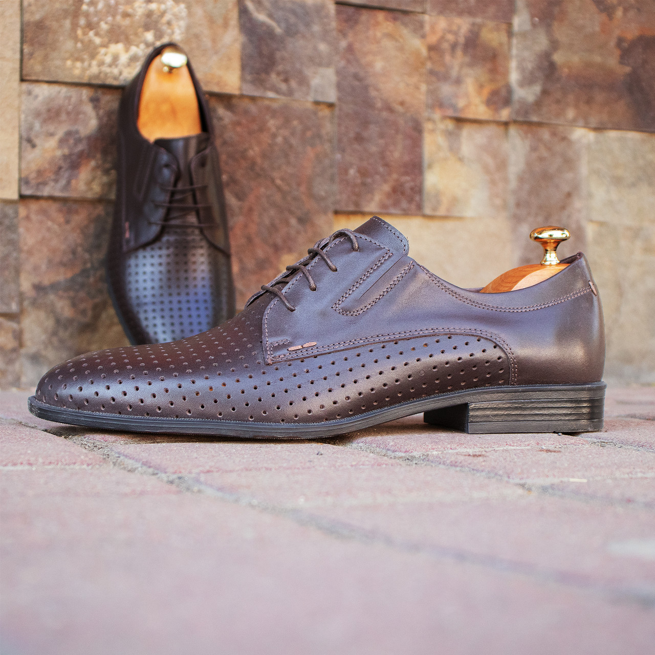 Літні коричневі туфлі з перфорацією  40 41 44 розмір, фото 1