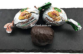 Персик у шоколаді з волоським горіхом, 1 кг