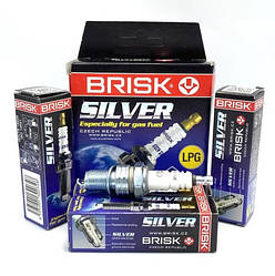 Свічки запалювання BRISK Silver LR17YS коротка спідниця (Газ/Бензин) 4 шт.
