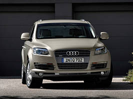 AUDI Q7 I (2005–2015)