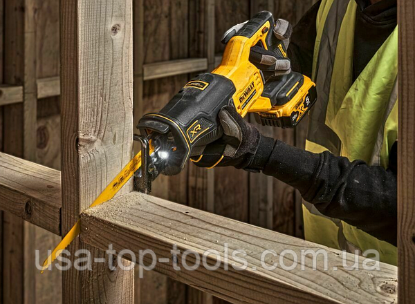 DeWALT DCS382