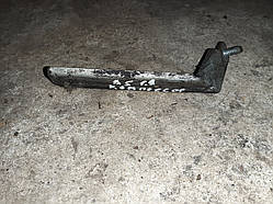 Кронштейн компресора кондиціонера Volkswagen Passat B5 1.9TDi