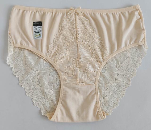 фотографія жіночі труси великого розміру з мережевом