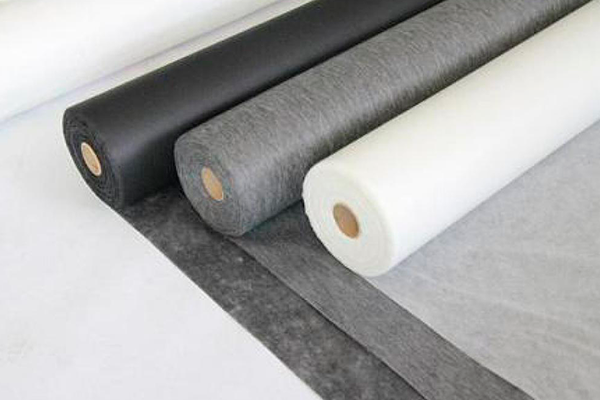 vidy-agrovolokna-seryj-chernyj-beloe agrovolokno