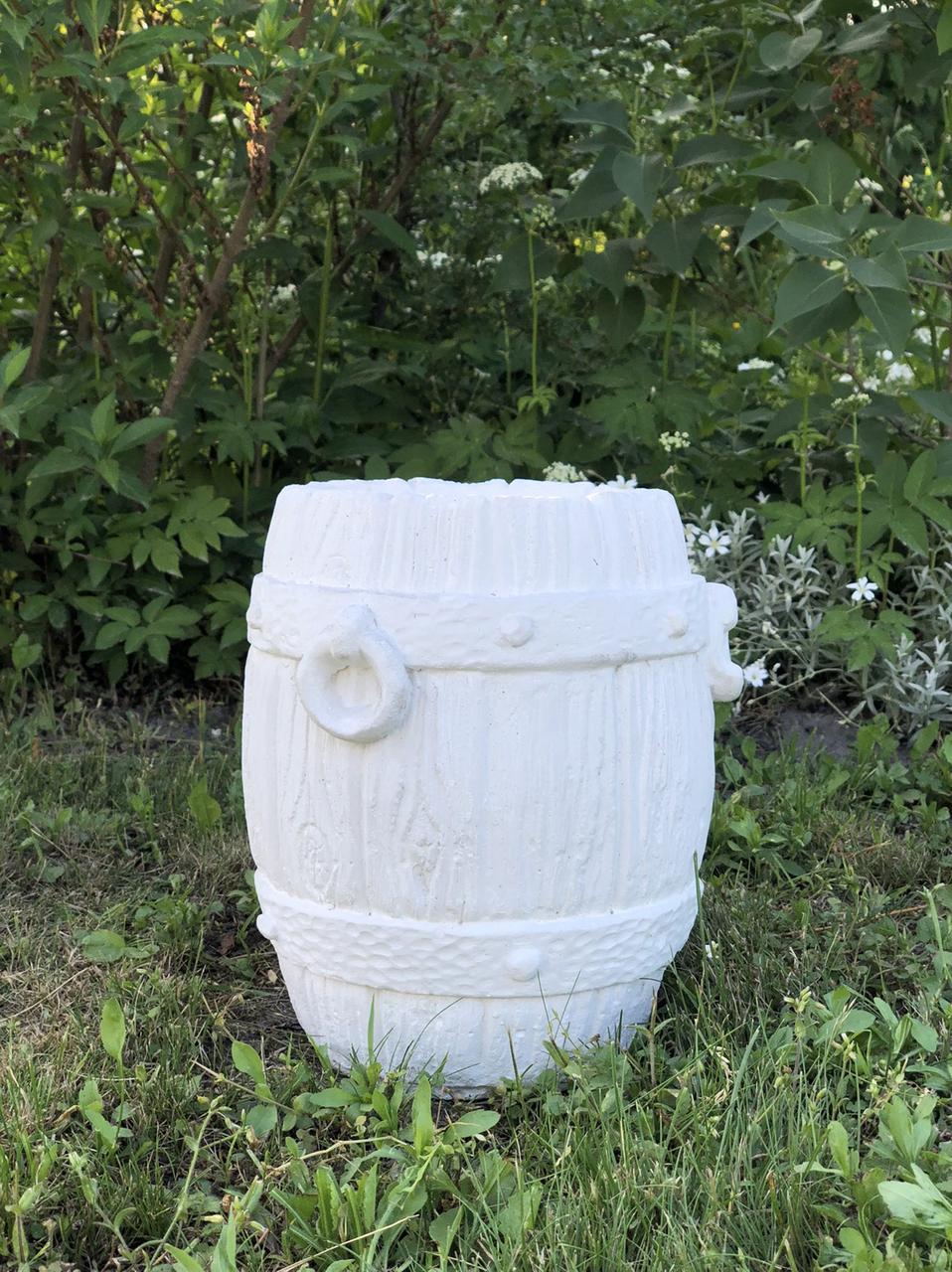 Садова біла ваза бочка для декору саду виготовлена ​​з цементу, ручної роботи 30 см