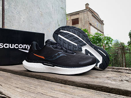 Чоловічі кросівки для бігу Saucony Triumph 19 20678-10s Black White чорні Оригінал, фото 1
