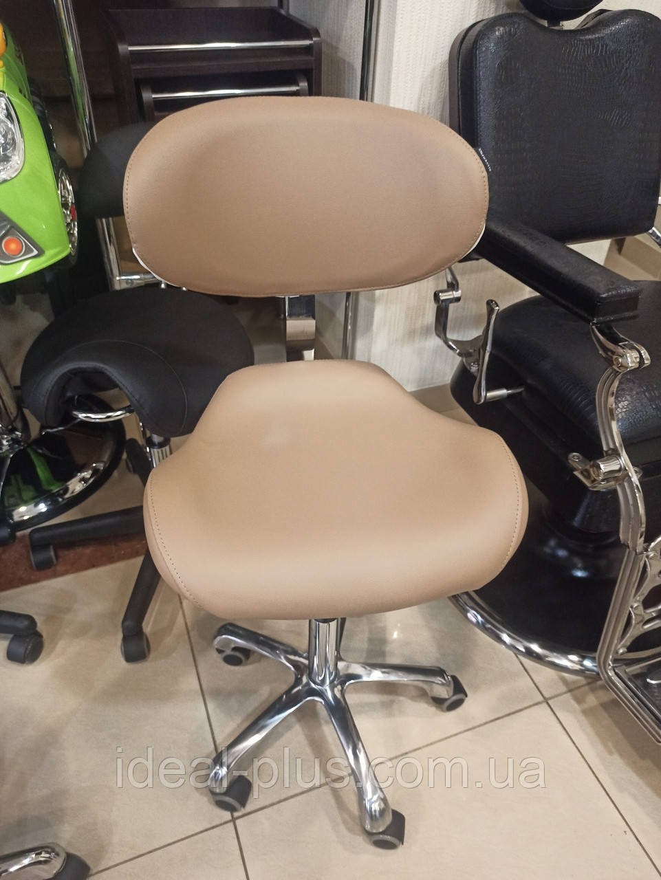 Стільчик зі спинкою для майстрів крісло для клієнтів манікюру перукарські крісла на колесах 1026AB2, фото 1