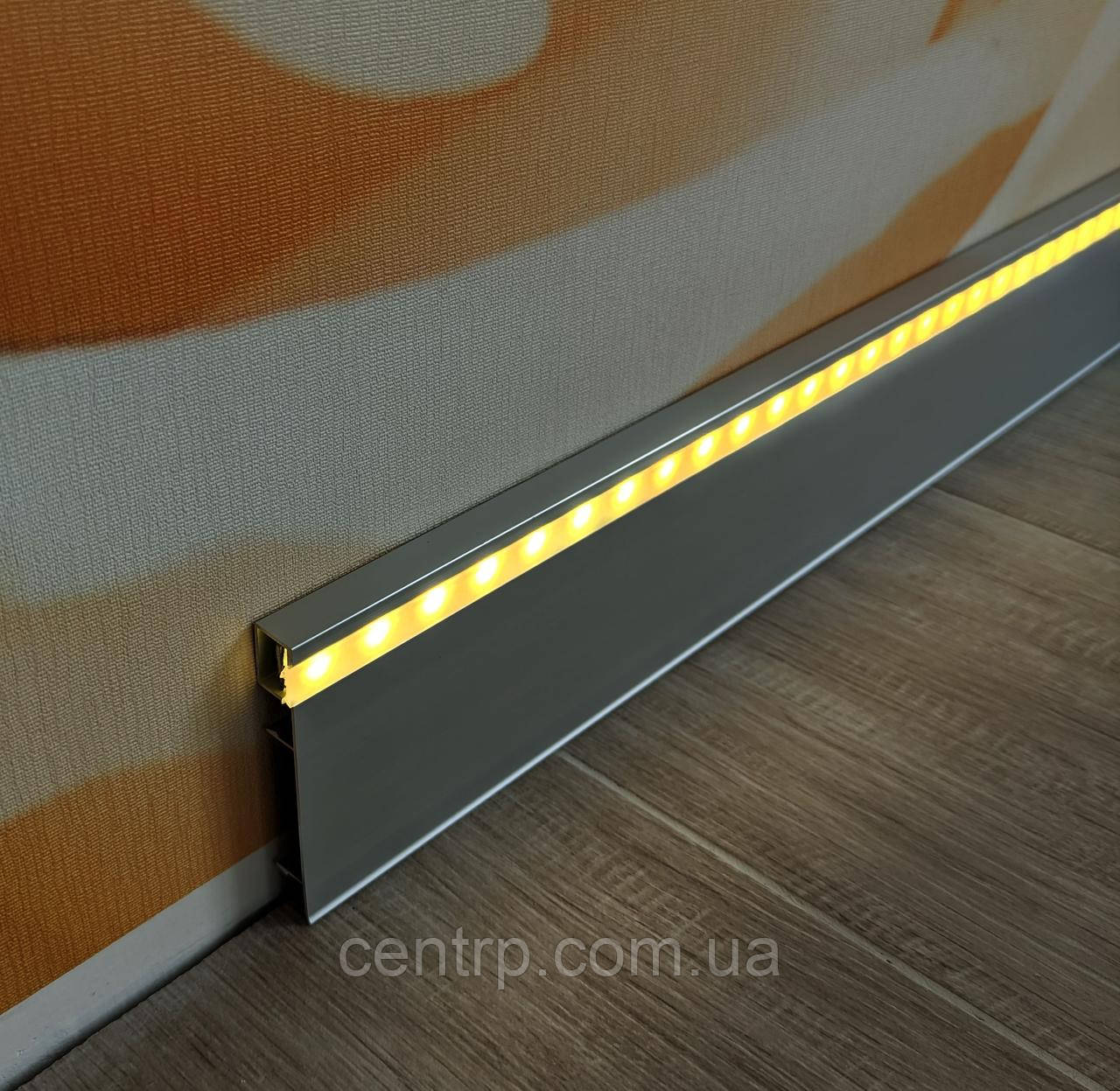 Накладний алюмінієвий плінтус BEST DEAL 4/78 LED срібло матове довжина 2,5 м, фото 1