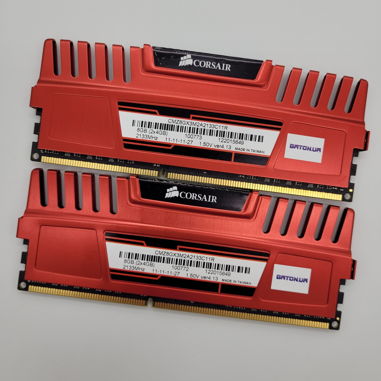 Ігрова оперативна пам'ять Corsair Vengeance DDR3 8 Gb (4+4) 2133MHz 17000U 2R8 CL11 (CMZ8GX3M2A2133C11R) Б/У