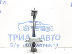 Обмежувач дверей задній лівий Mitsubishi Outlander 2006-2012 5732A066 (Арт.22100)