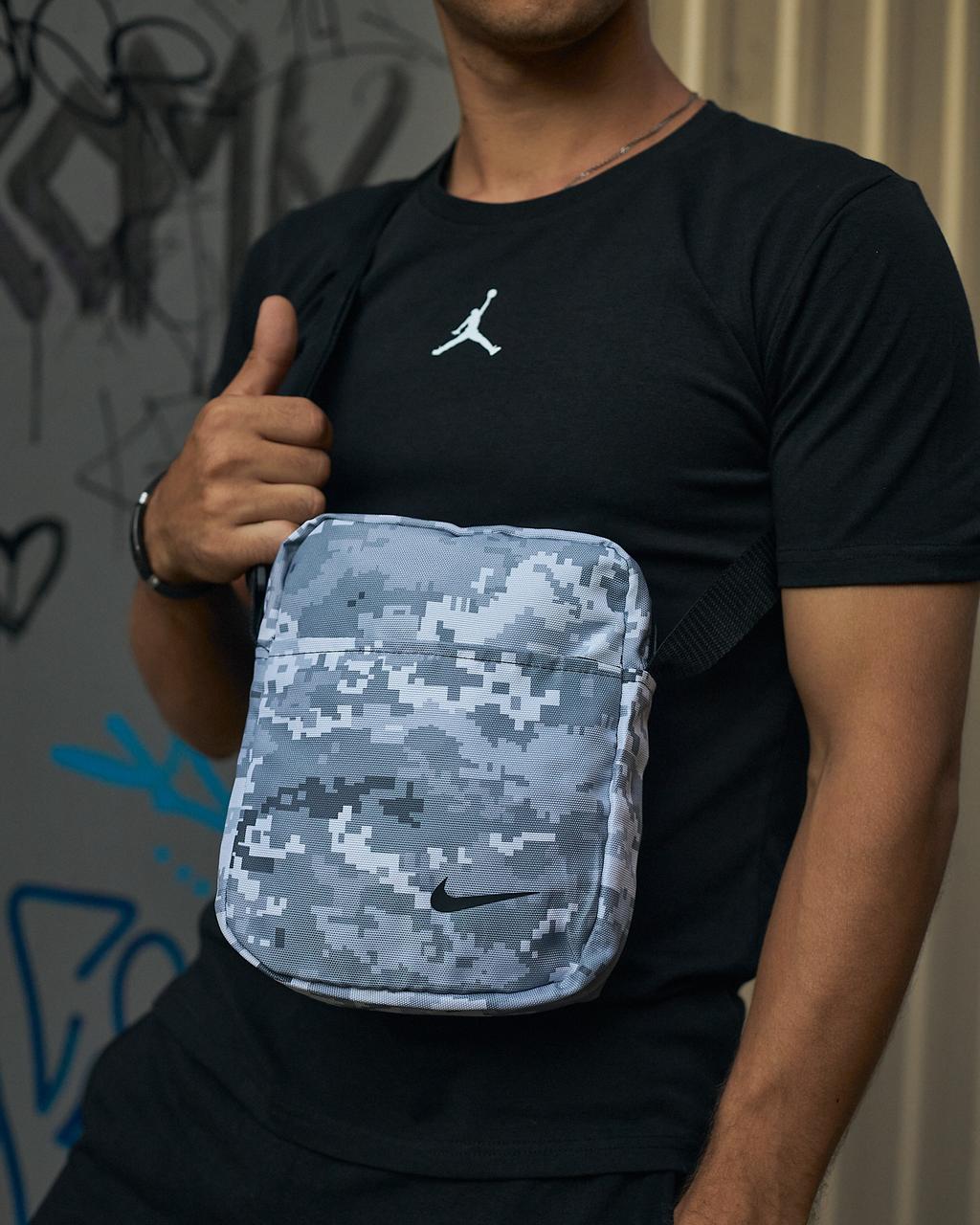 Сумка через плече чоловіча камуфляж Nike Cl синя барсетка плечова найк месенджер тканинний мілітарі